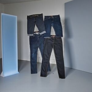 4 PAIR BUNDLE OF STRETCH JEANS- SKINNY AND CROPPED 2 B W/U JEANS COMPANY